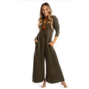 New Three Bird Nest green wide leg jumpsuit Size medium Hygge Comfycore Boho